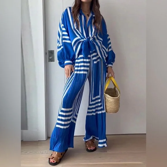 Commense Blue and White Striped Wide-Leg 2 piece set - Picture 4 of 5
